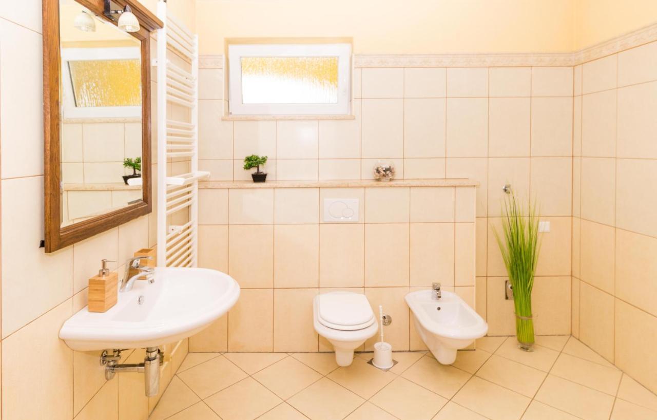 Apartments Balach Пореч Екстер'єр фото