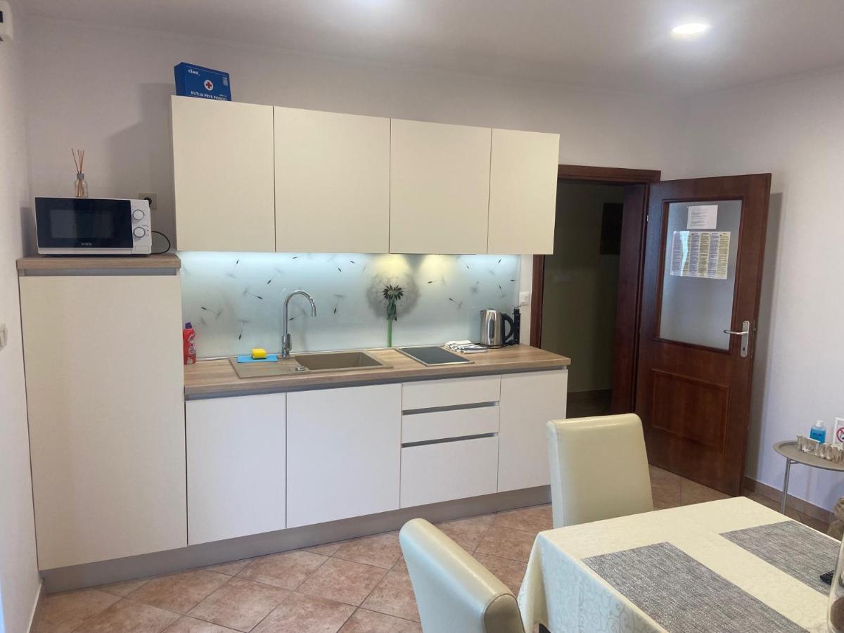 Apartments Balach Пореч Екстер'єр фото